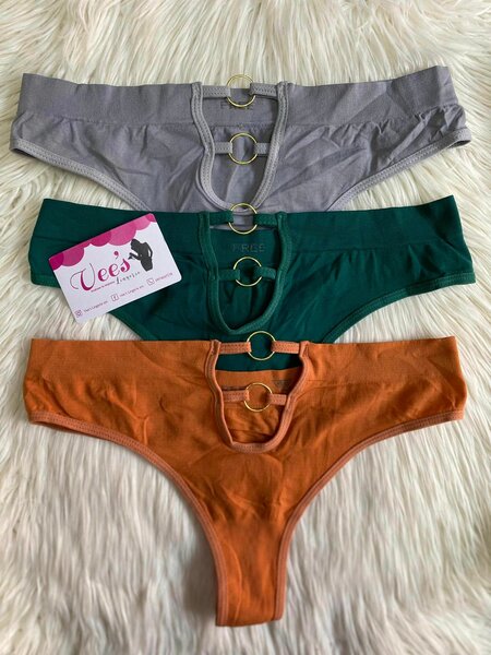 Strings et culottes pour femmes