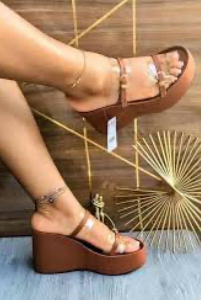 Sandales compensées pour femmes