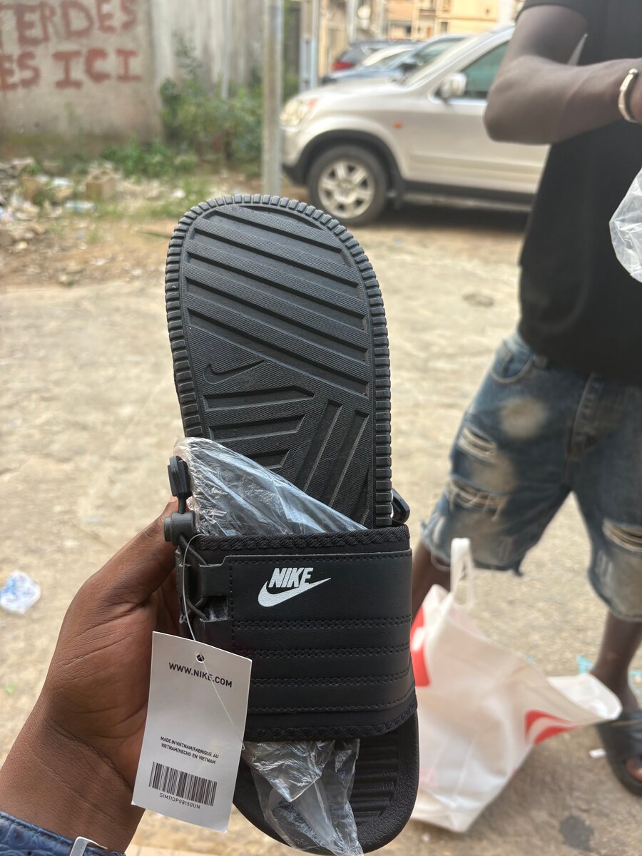 Claquettes Nike Homme Noires