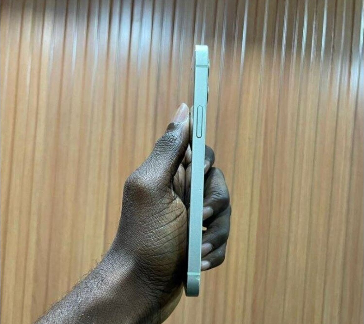 iPhone 12simple 64gb