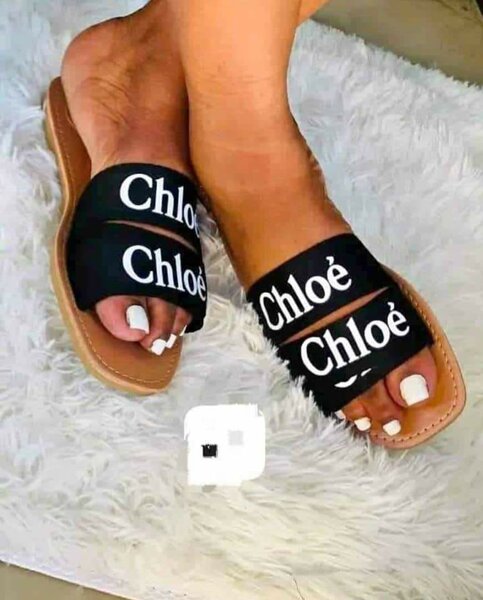 Ladies slippers
