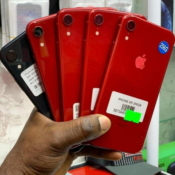 iPhone XR 256GB Rouge