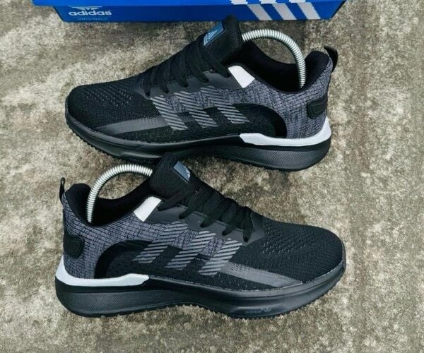 Chaussures Adidas