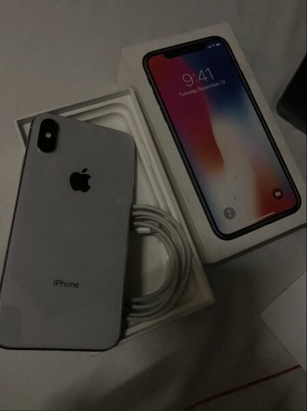 iPhone X 64 Go