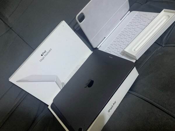 iPad Air 256G Magic Keyboard