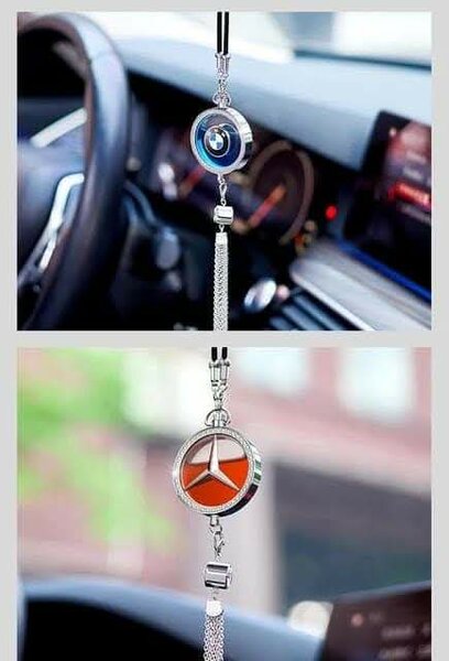 Pendentif voiture aromatique