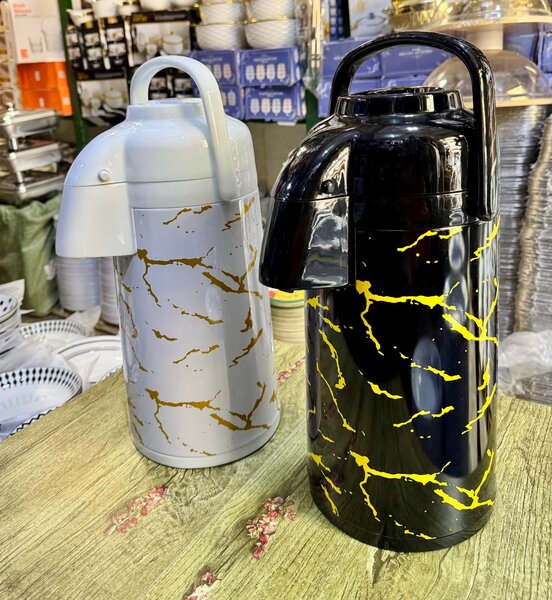 Thermos à pompe marbre