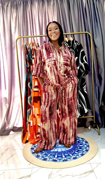 Ensemble féminin en wax vibrant