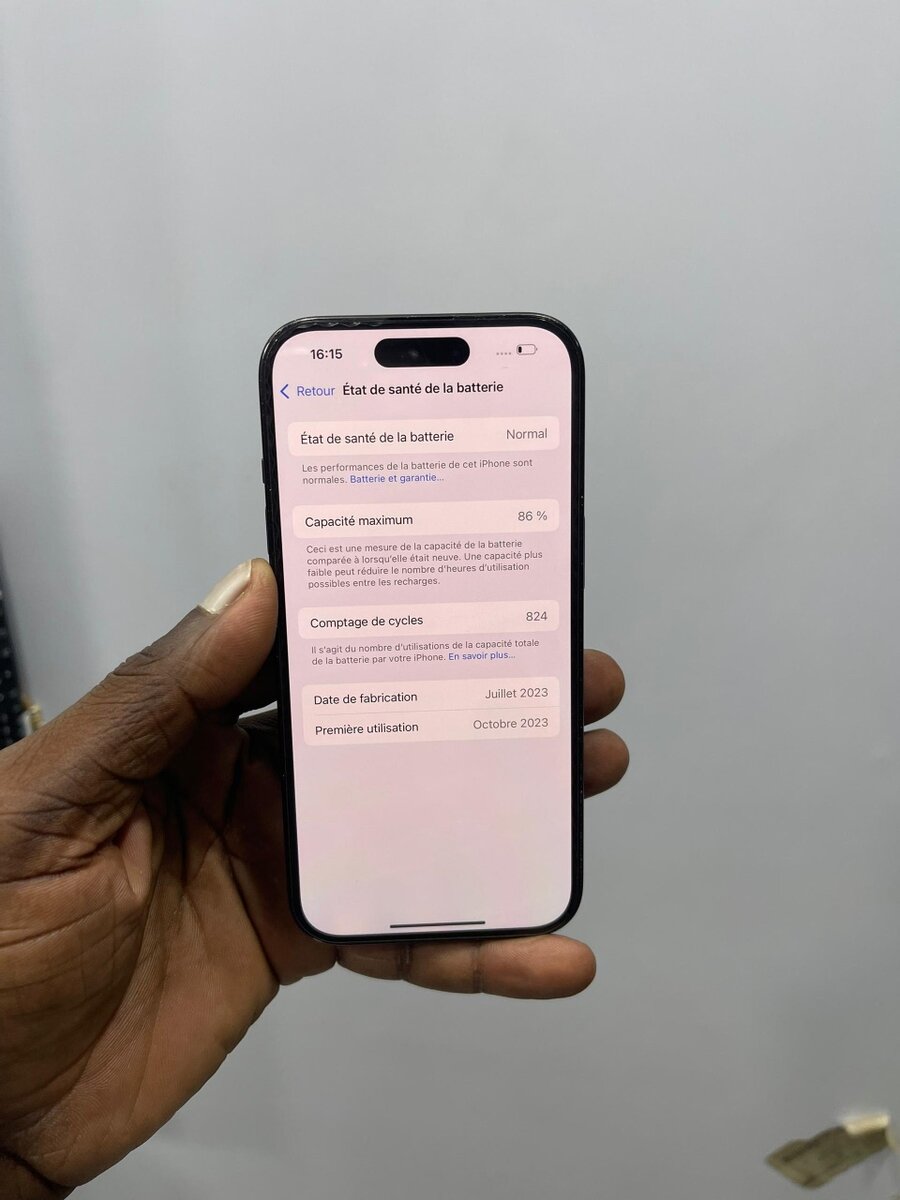 iPhone 15 simple 128go