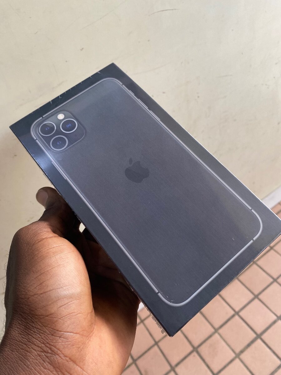 Apple iPhone 11 Pro Max 512GB factory unlocked