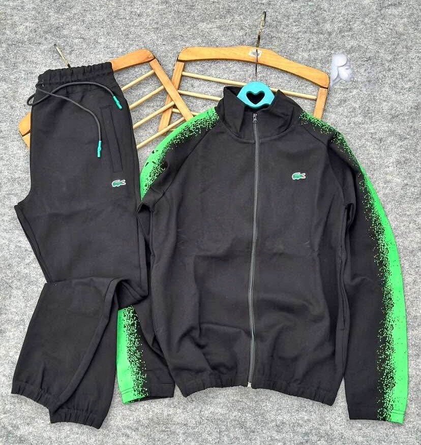 Survêtement Lacoste élégant