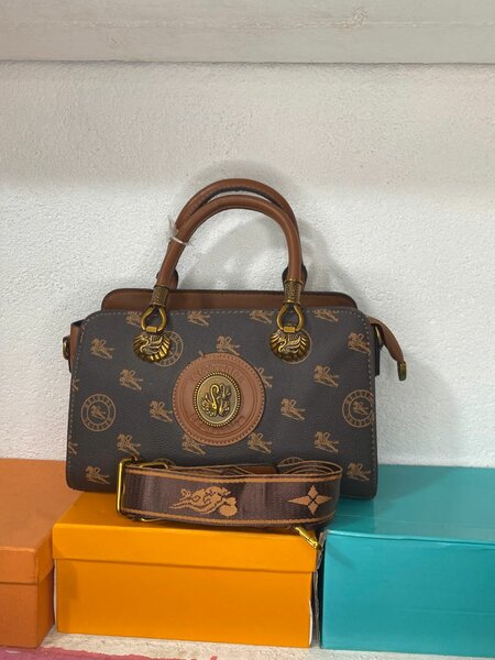 Sac à main élégant en cuir