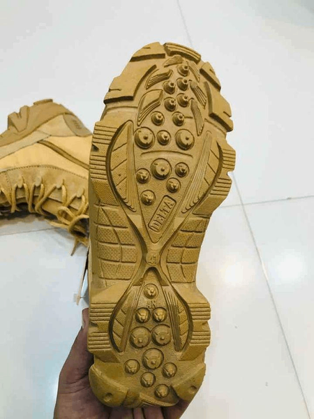 Boot shose