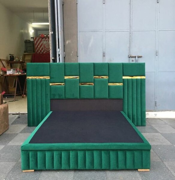 Lit design en velours vert