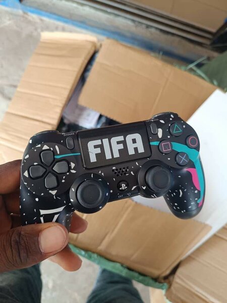 PS 4 Game pad
