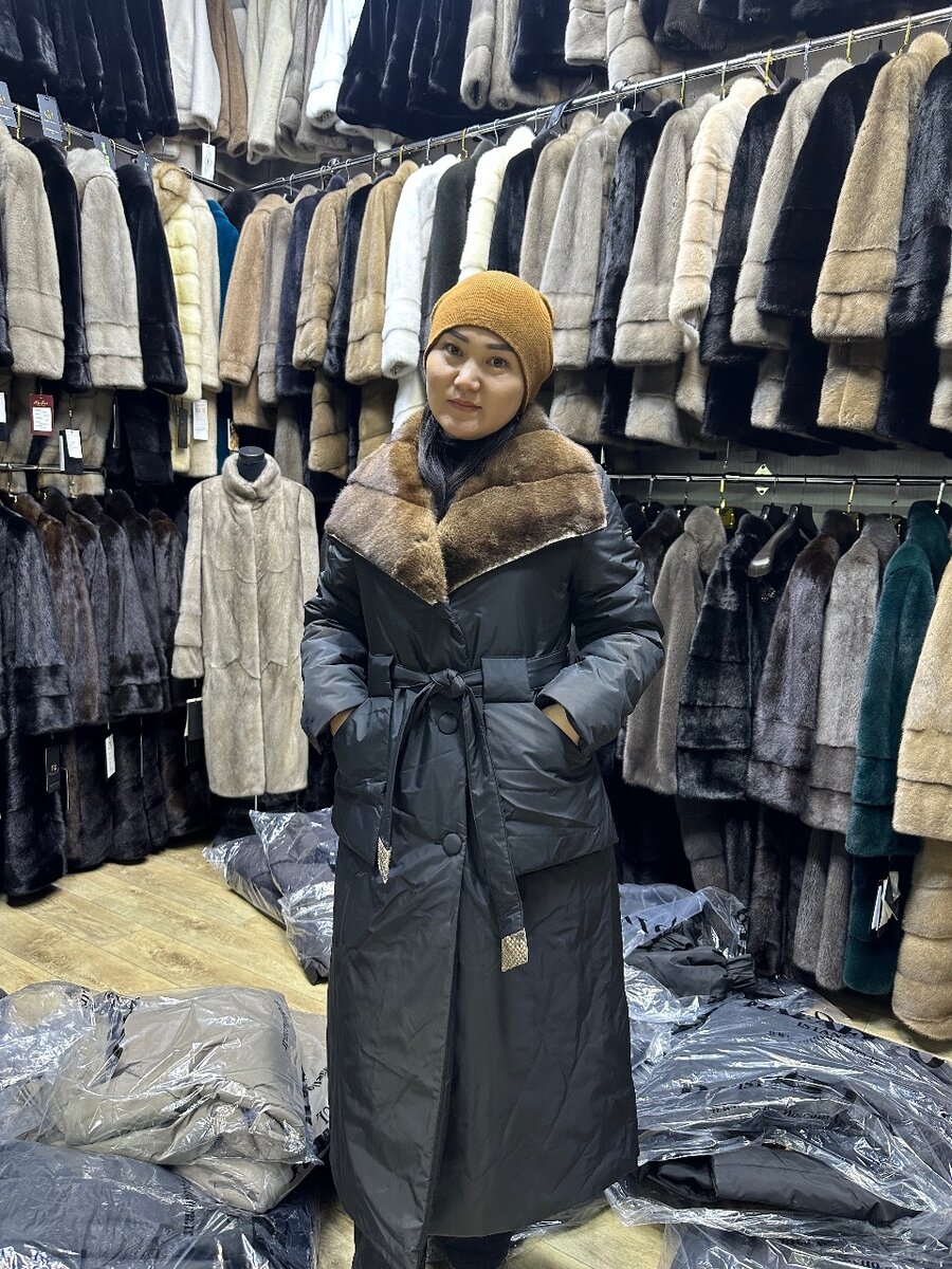 Плащи пальто