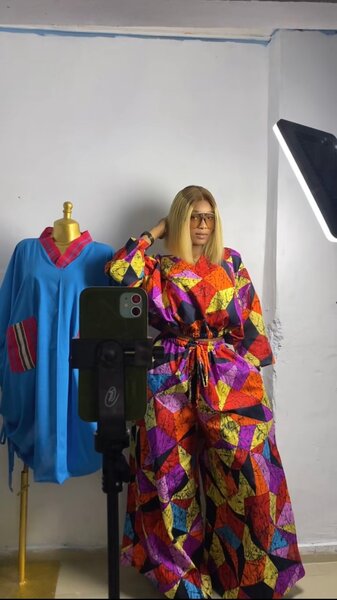 Ensemble élégante femme