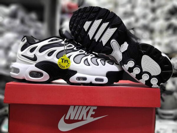 Nike Tn Air Max Sneakers