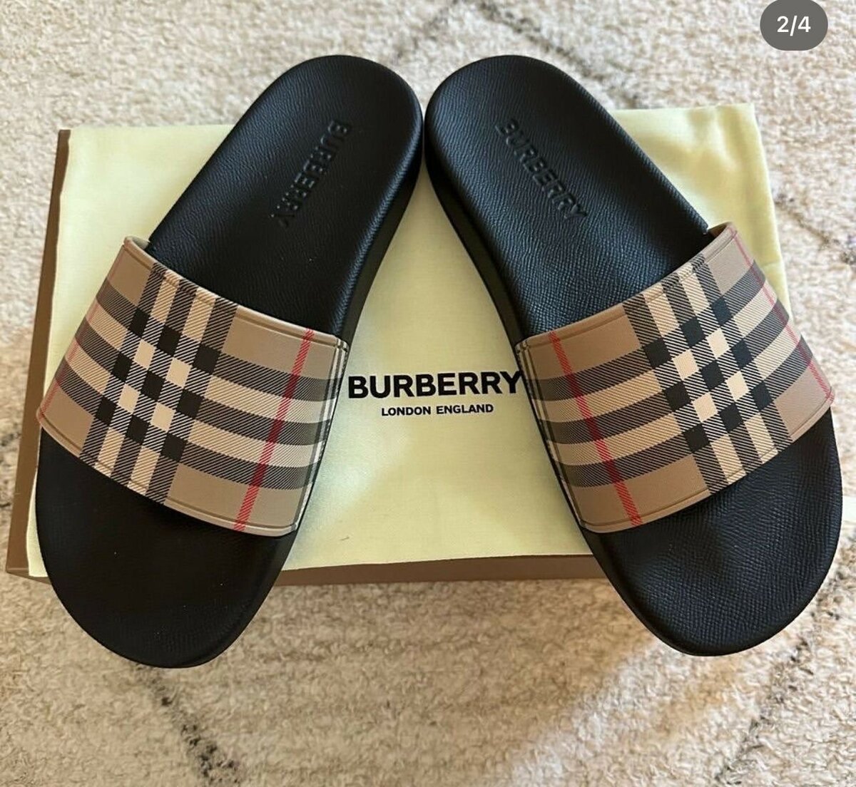 BURBERRY Pointure : 42 43 44 45