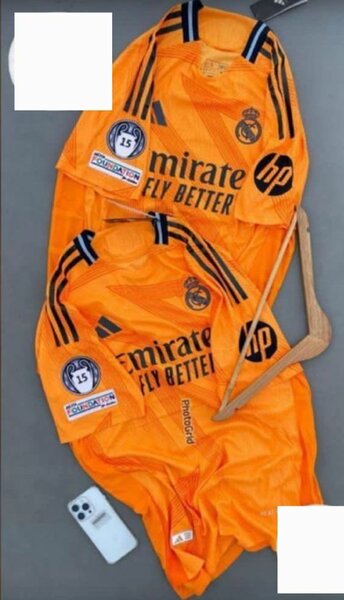Maillot de football orange