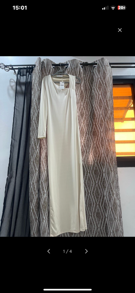 Robe longue dos nu élégante