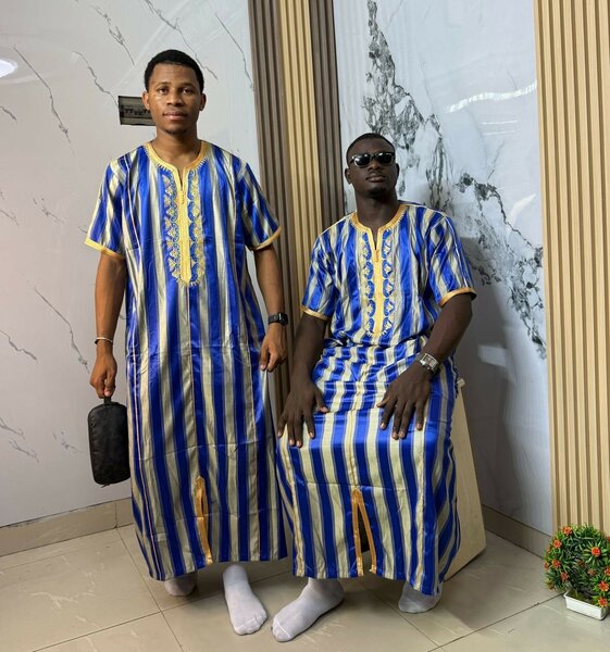 Boubou Marocain disponible en plusieurs couleurs et tailles