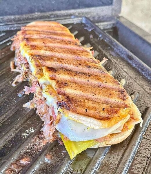 2 gros paninis + 2 jus