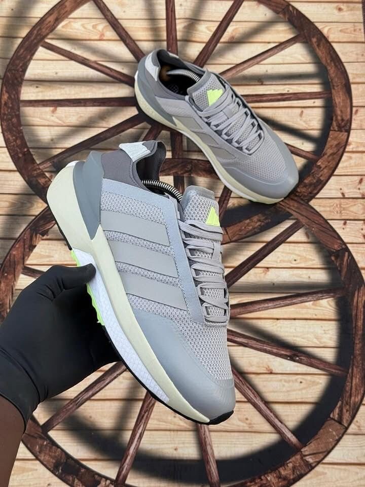 Baskets grises légères homme