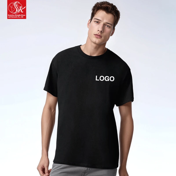 T-shirt noir minimaliste homme