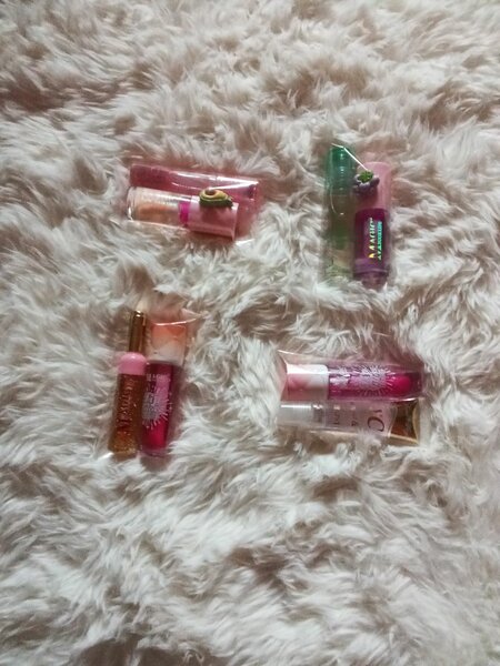 Lot de baumes à lèvres hydratants