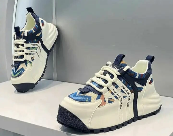 Chaussures sportives blanches femme