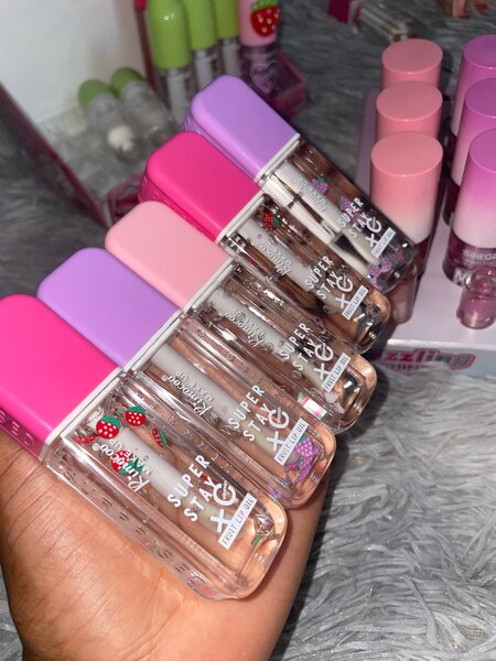 Ensemble brillant à lèvres