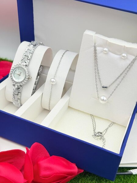 Coffret Montre & Bijoux Femme Élégant