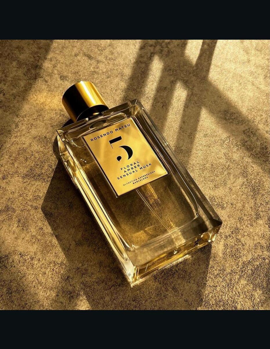 Rosendo Mateu N°5 Parfum