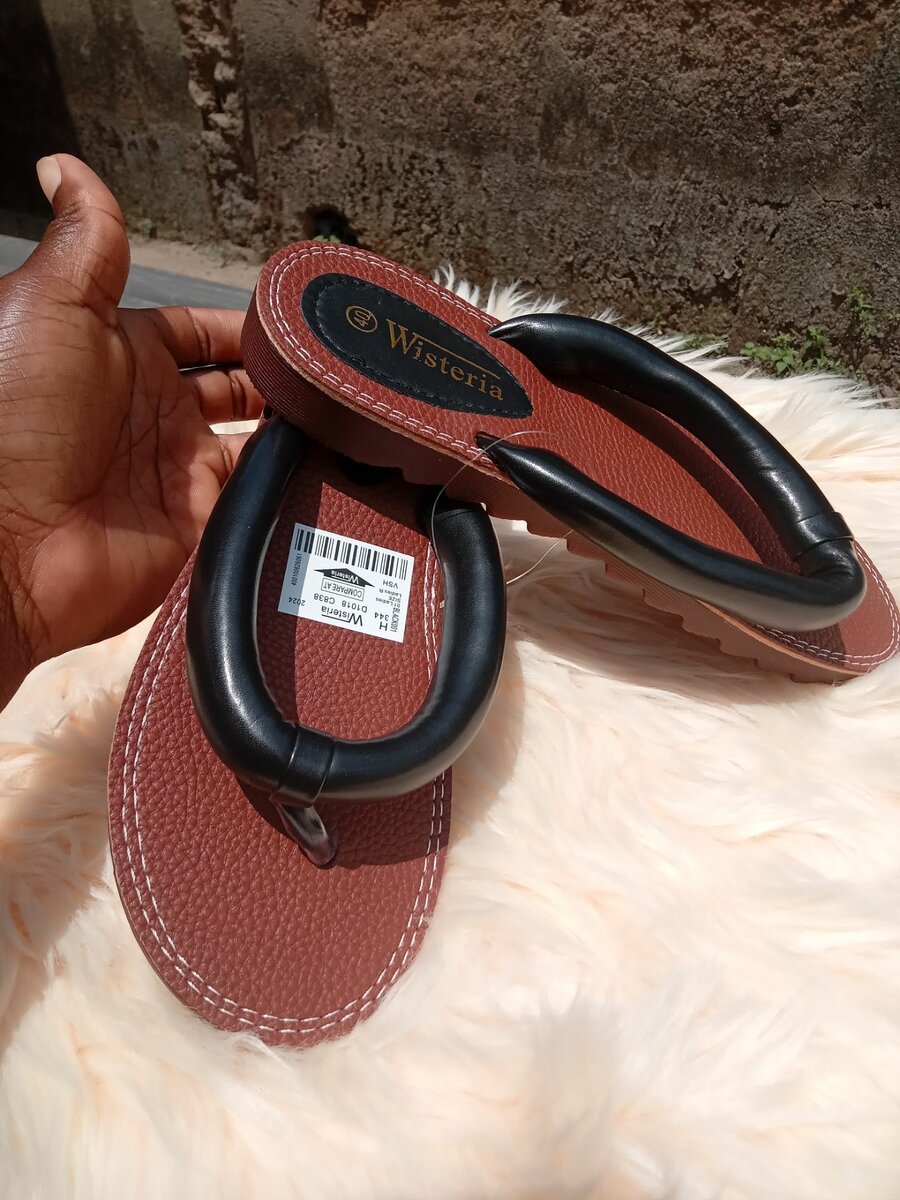 Quality ladies slippers