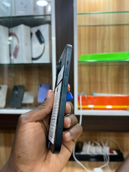 iPhone 13 simple