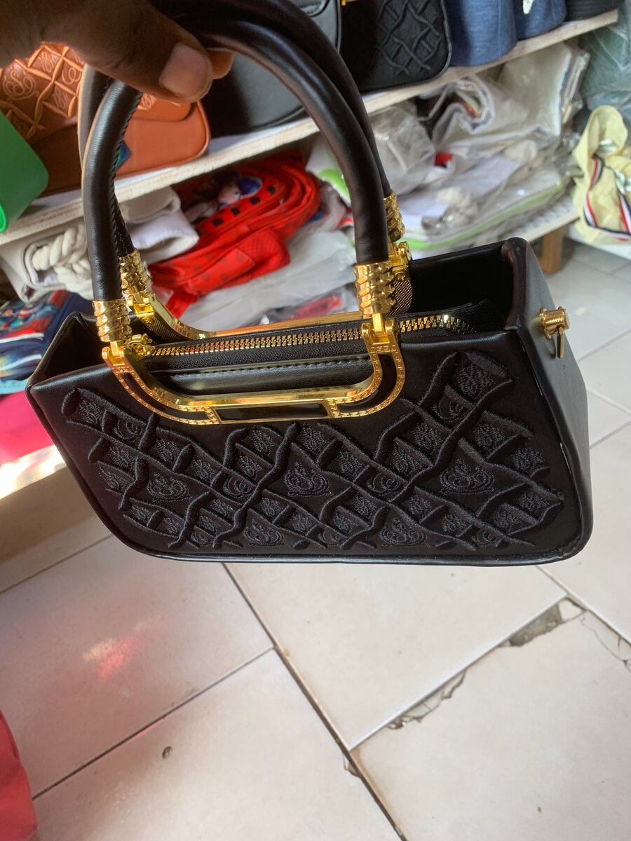 Sac à main élégant luxueux