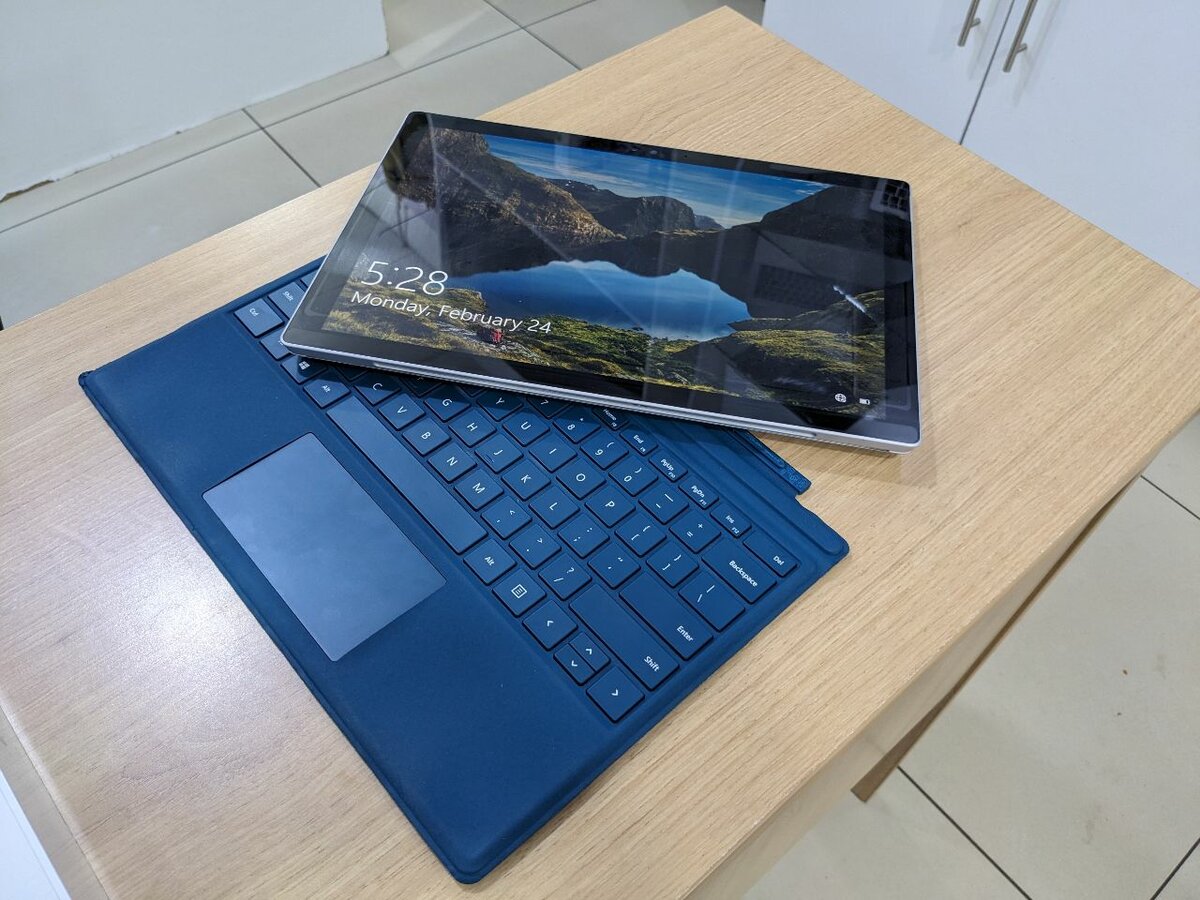 Microsoft Surface Pro 4