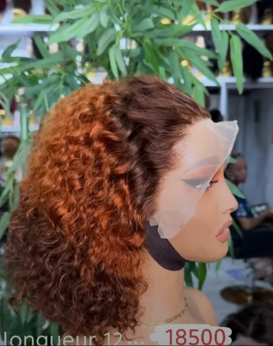 Perruque Bouclée Longue En Dentelle