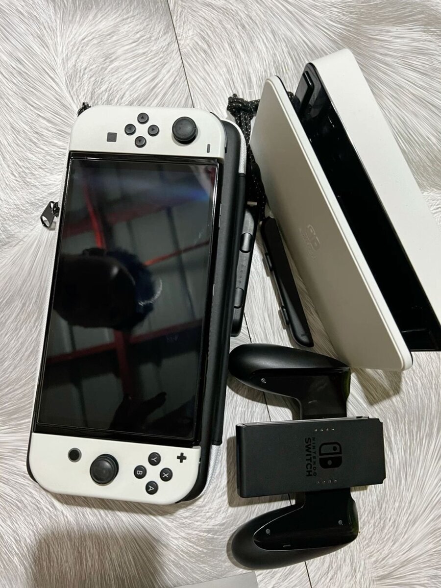 NINTENDO SWITCH OLED