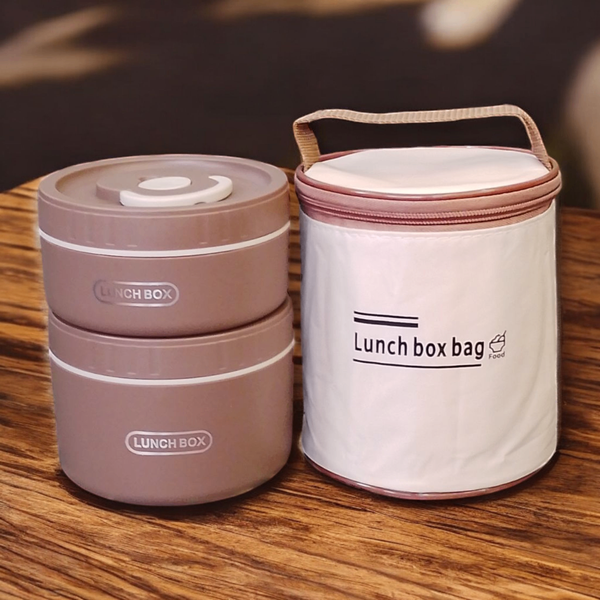 Bol de nourriture avec sac