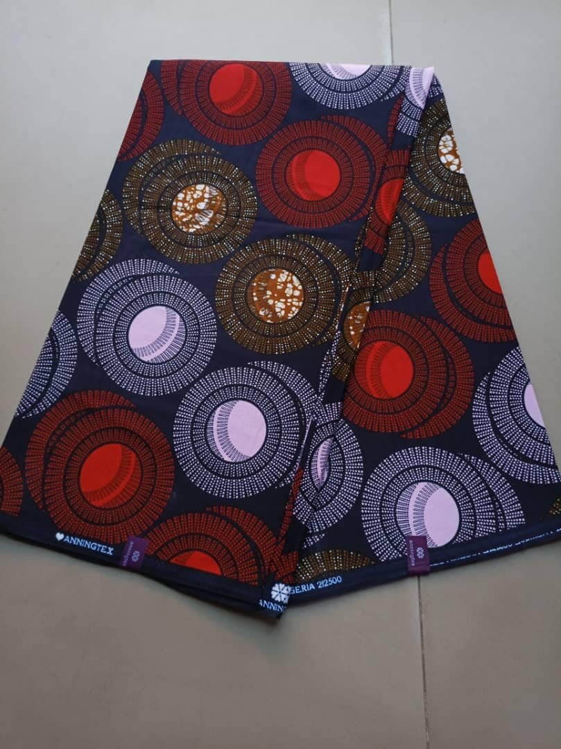 Fabric with a  print of 6 meters 