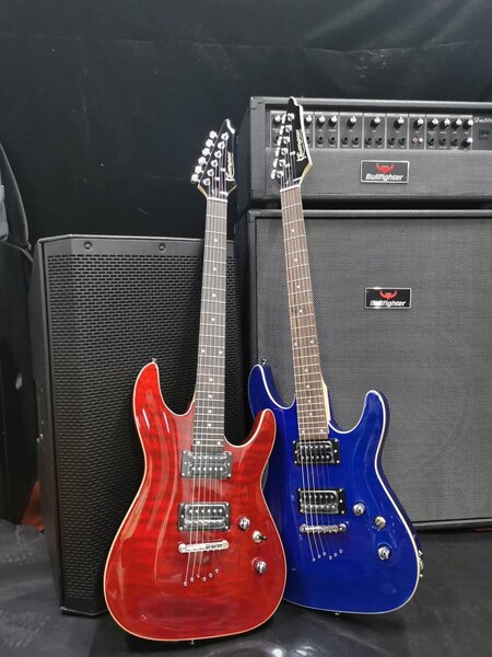 BULL FIGHTER (STRATO-TYPE) GUITAR