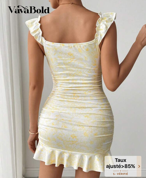 Robe moulante à volants