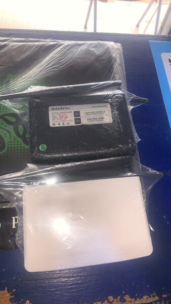 Routeur Wi-Fi TP-Link & Tenda