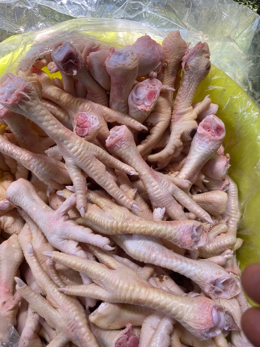 Patte de poulet 1kg/2200