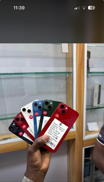 13 simple quasi neuf 128 Go