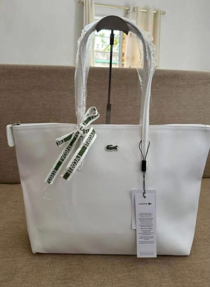 Sac à main Lacoste élégant