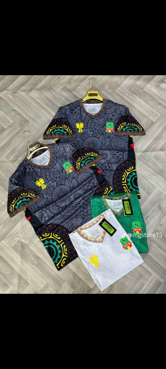 Maillots de football colorés