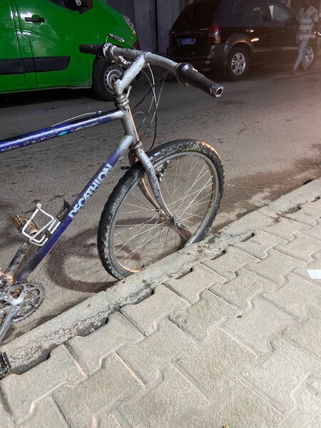 Vélo tout-terrain robuste